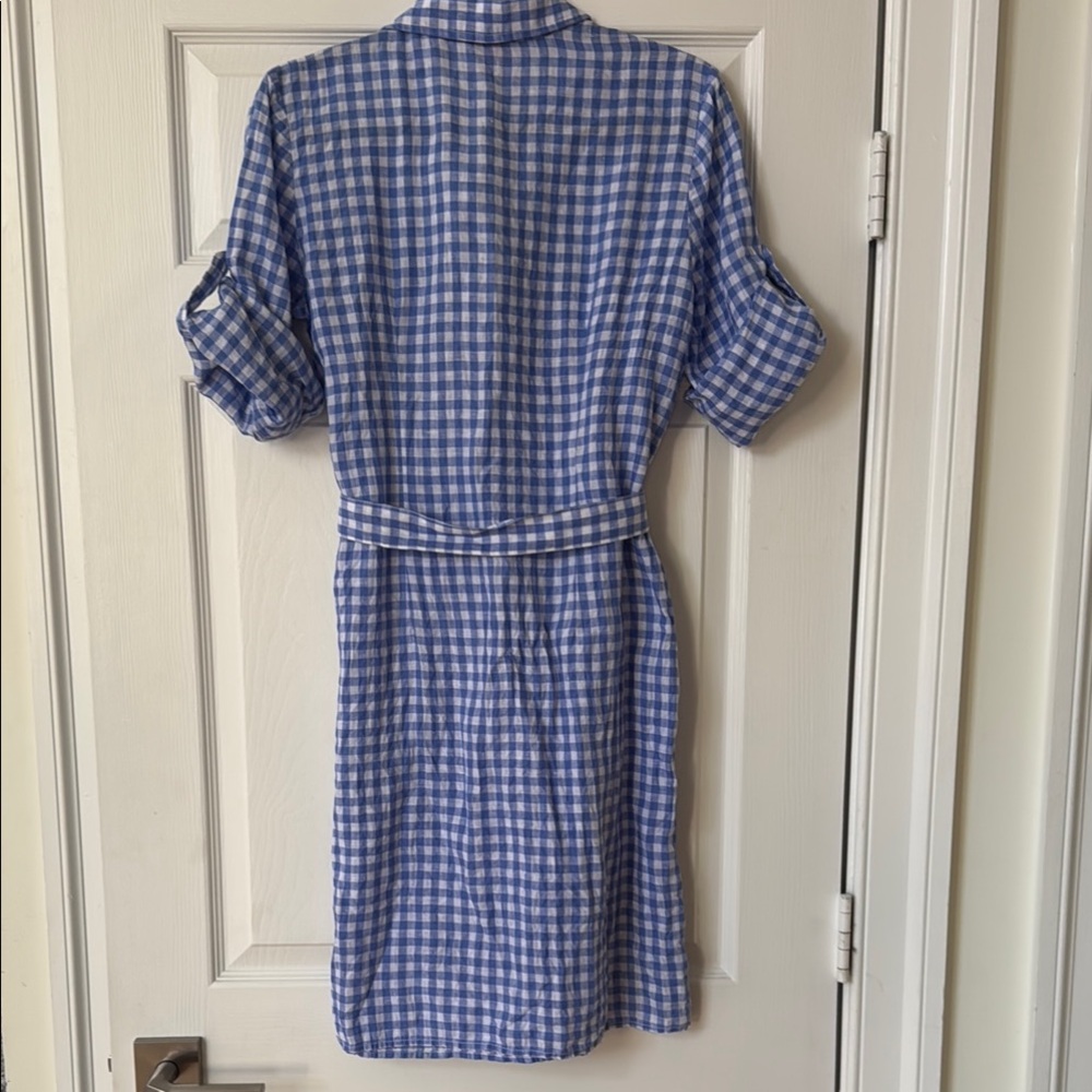 J McLaughlin Blue and White Buttoned Shirt Dress with Cuffed 3/4 Sleeves - Picture 5 of 5